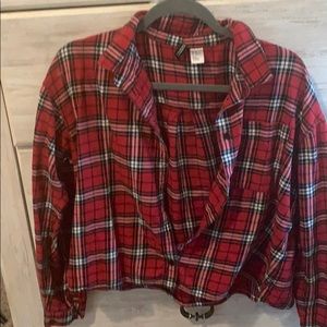 Adorable cropped flannel